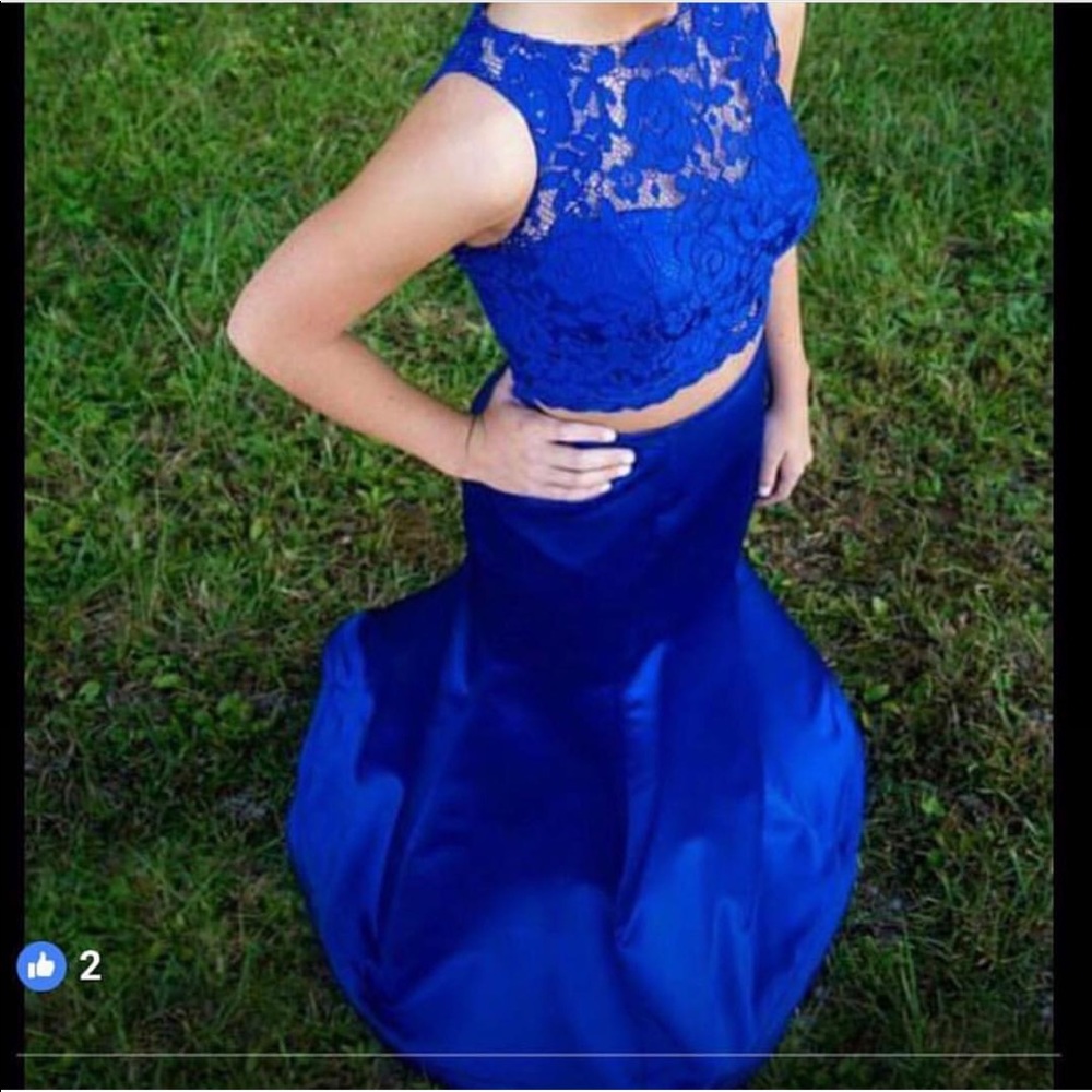 My royal blue prom dress